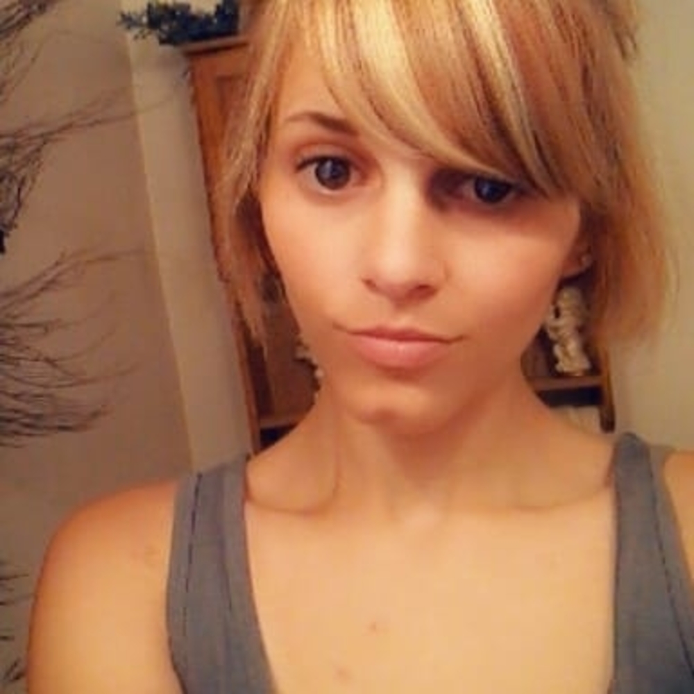 Meet your Posher, Stephanie